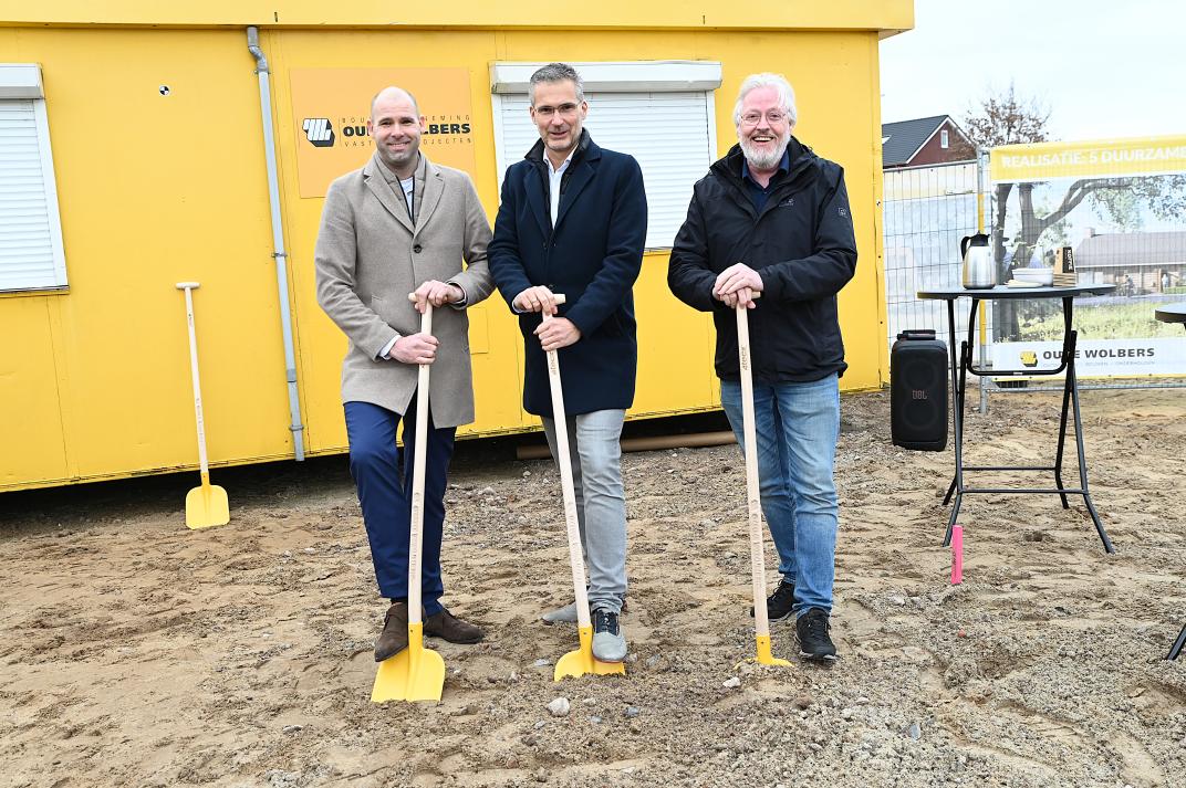 Nieuwbouw - eerste schep